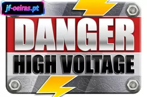 Jogabilidade do slot Danger High Voltage mostrando caveiras e tacos
